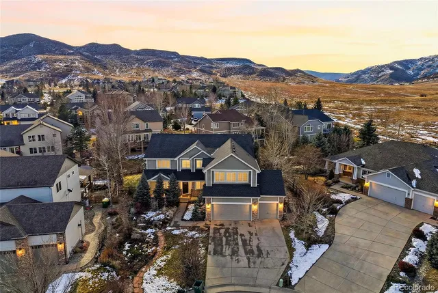 an aerial view of multiple house
