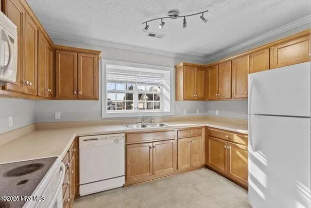 $1,300 | 1320 Thomas Langston Road, Unit A1, Greenville, NC 27834