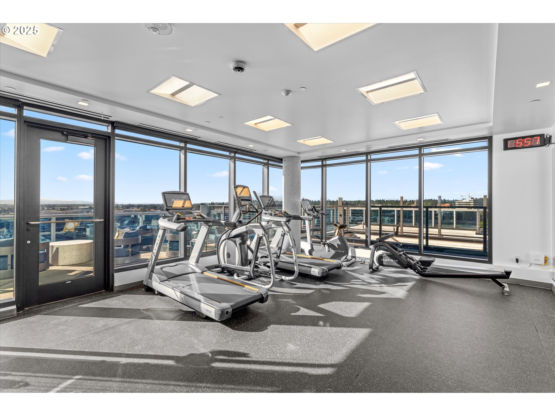 590 Waterfront Way, Unit 700 Vancouver, WA 98660 - Photo 22 of 35 a view of a room with gym equipment