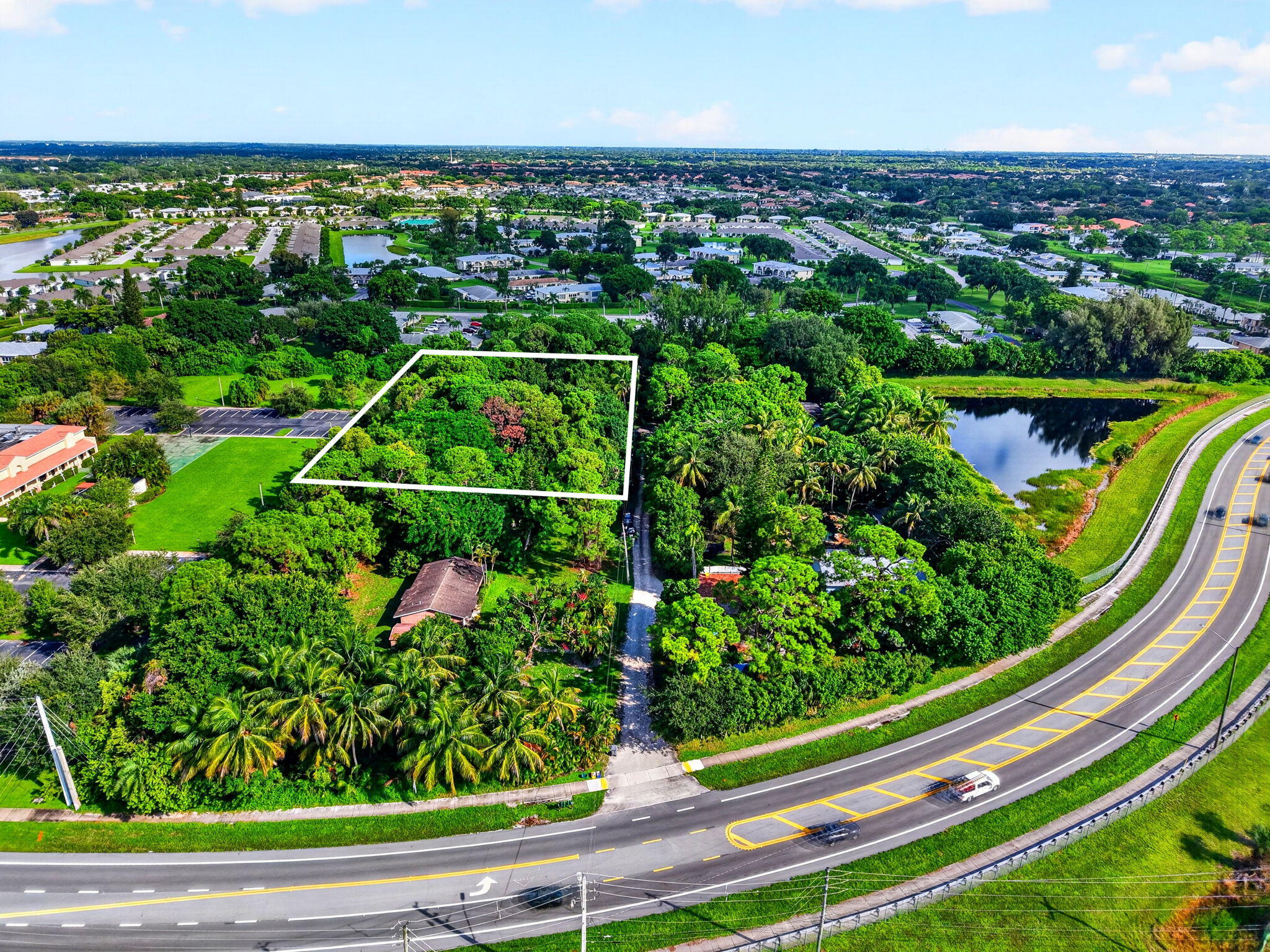 5679 Sims Road Delray Beach, FL 33484 - Photo 12 of 20 21-web-or-mls-DJI_20261005100659_0987_D