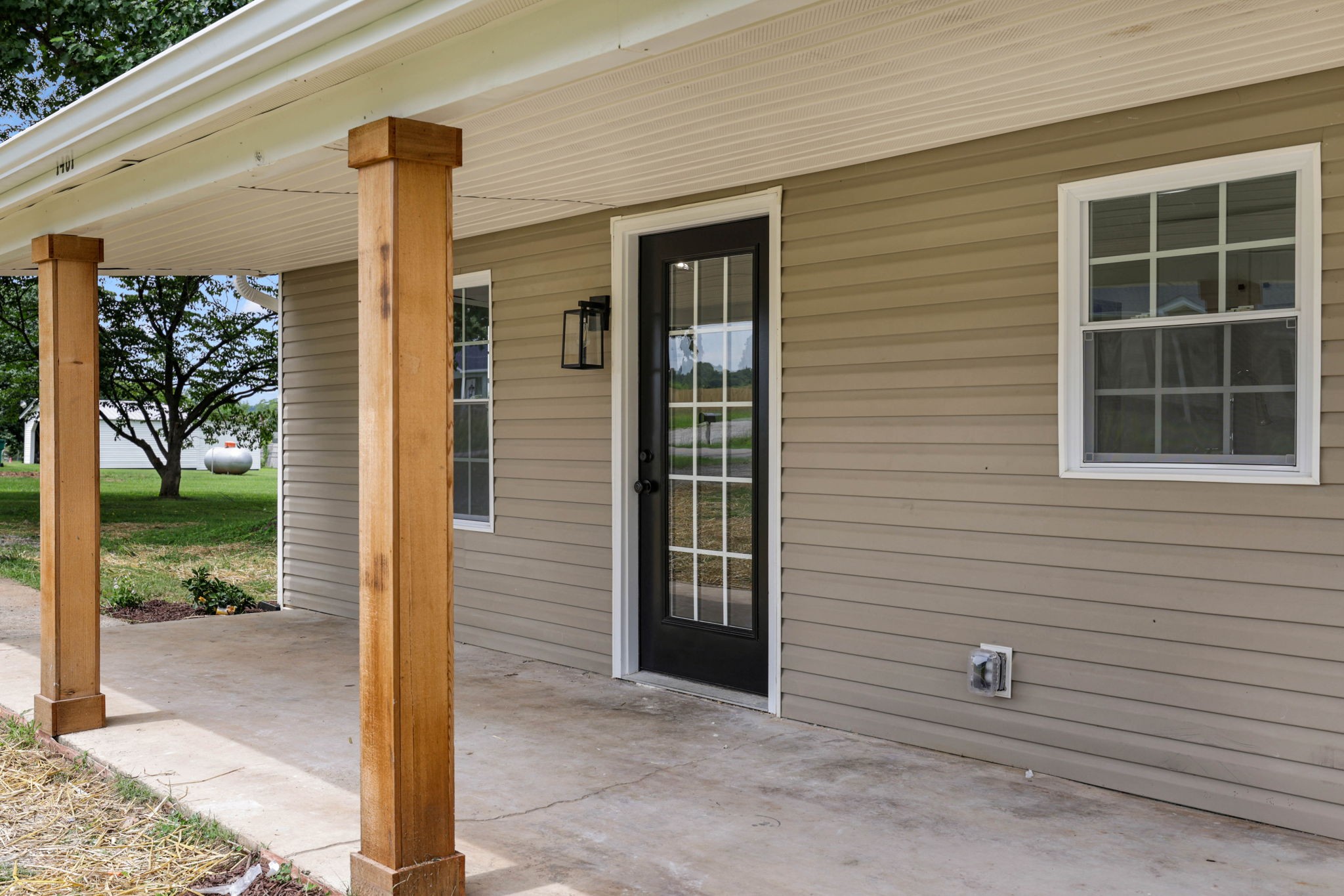 1401 Old Cowan Road Winchester, TN 37398 - Photo 4 of 24 Gallery Image 4