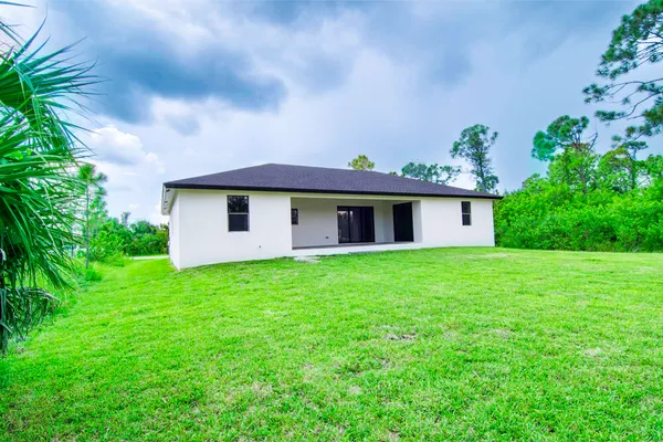 $2,400 | 15633 Lakeland Circle, Port Charlotte, FL 33981