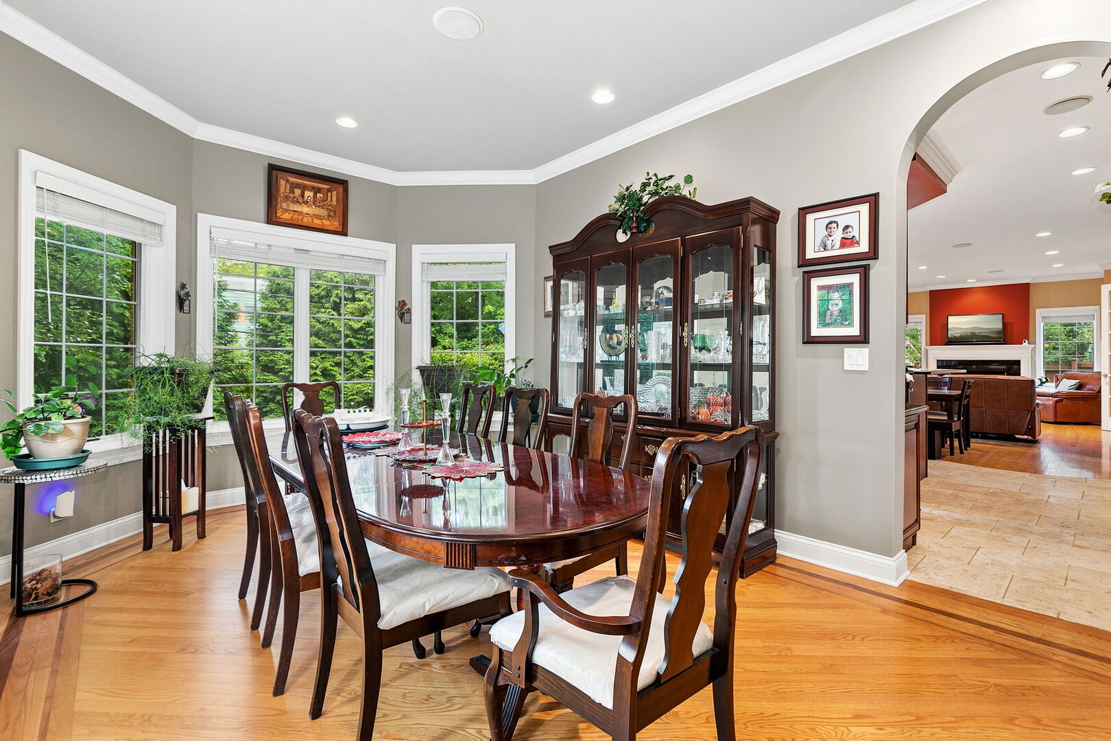1008 Meadow Road Northbrook, IL 60062 - Photo 14 of 43 Gallery Image 14