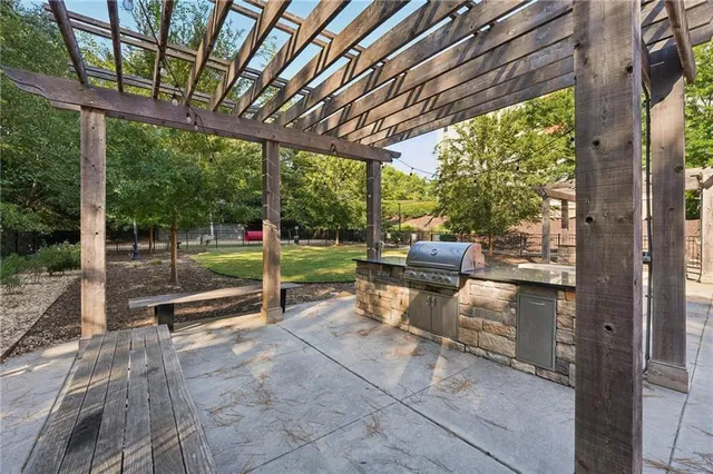 $312,900 | 799 Hammond Drive, Unit 402, Atlanta, GA 30328