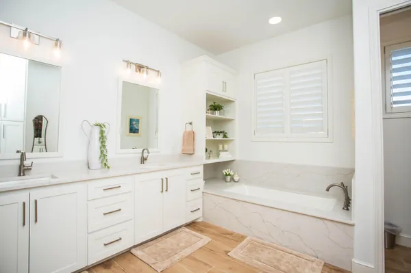 $575,000 | 209 South Holliday, Plainview, TX 79072