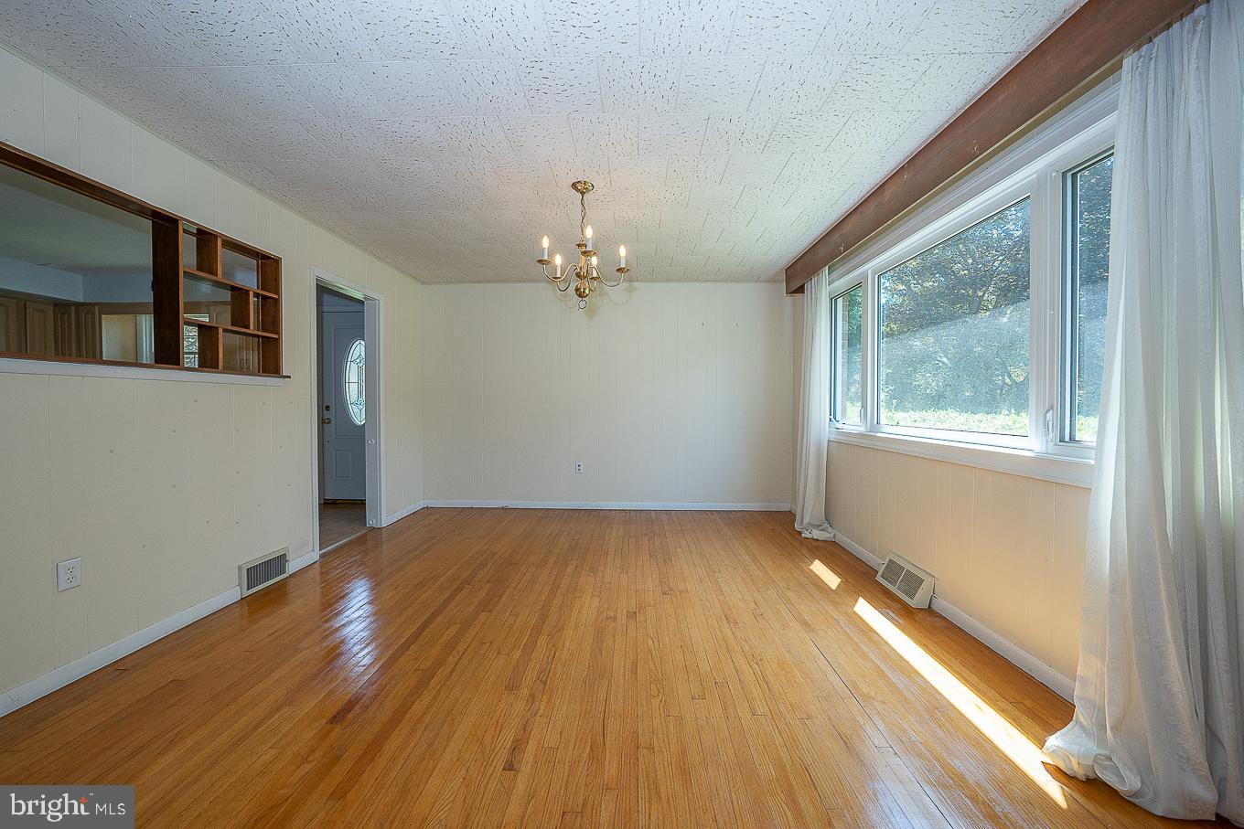 1395 Varnum Drive Wayne, PA 19087 - Photo 7 of 26