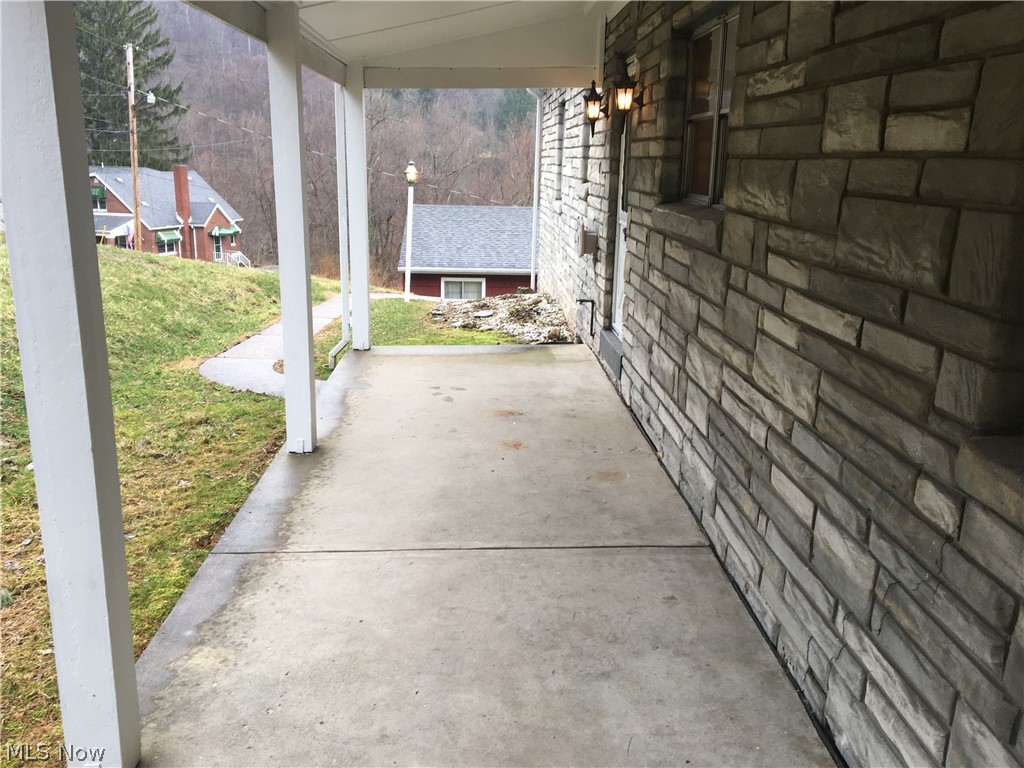521 Spring Heights Road Bridgeport, OH 43912 - Photo 25 of 29 Gallery Image 25