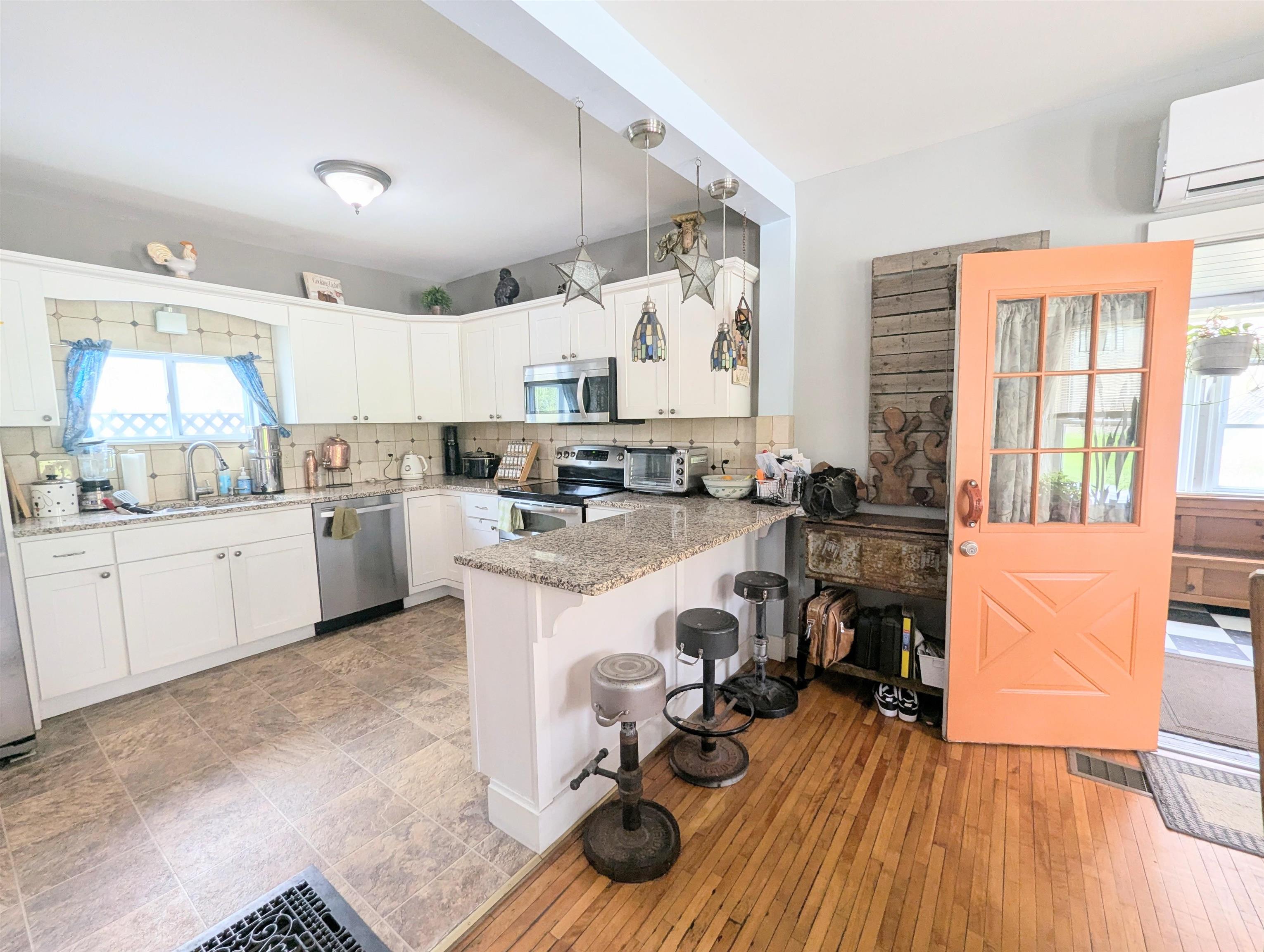 1292 Highway 2 Marshfield, VT 05658 - Photo 11 of 56