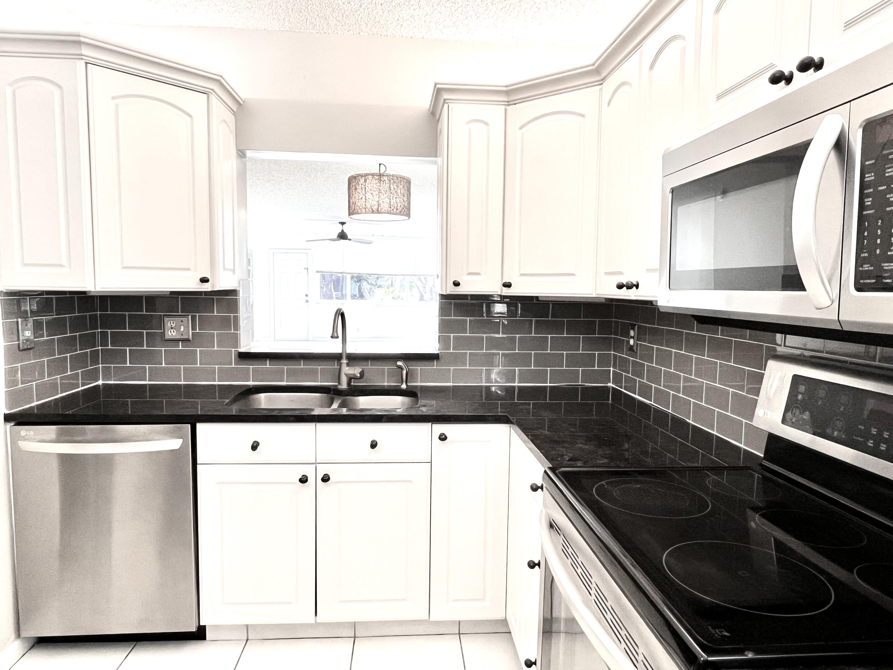 2865 Southwest 22nd Avenue, Unit 108 Delray Beach, FL 33445 - Photo 2 of 16