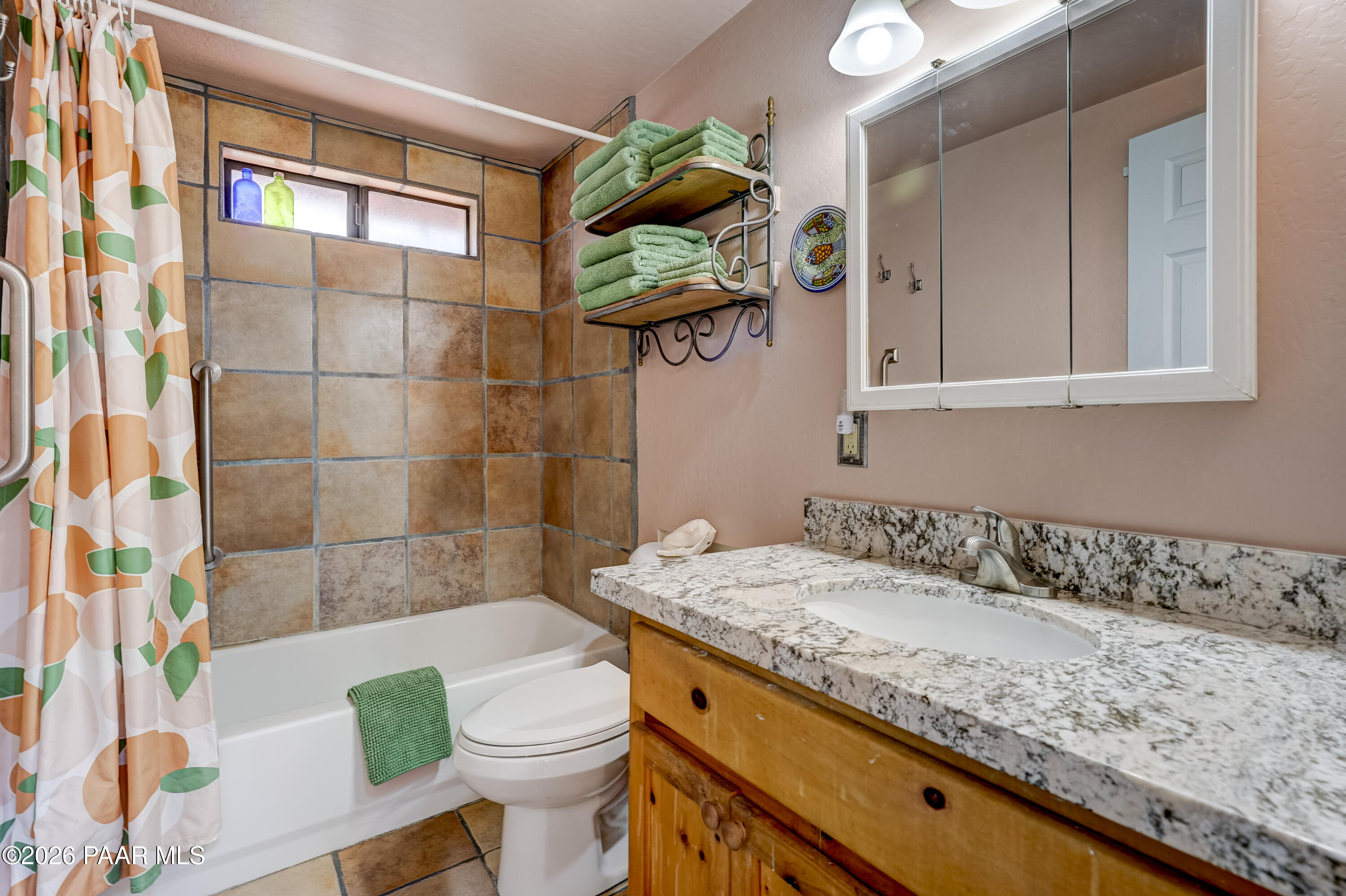 1366 West Mica Road Prescott, AZ 86303 - Photo 13 of 34 Bathroom
