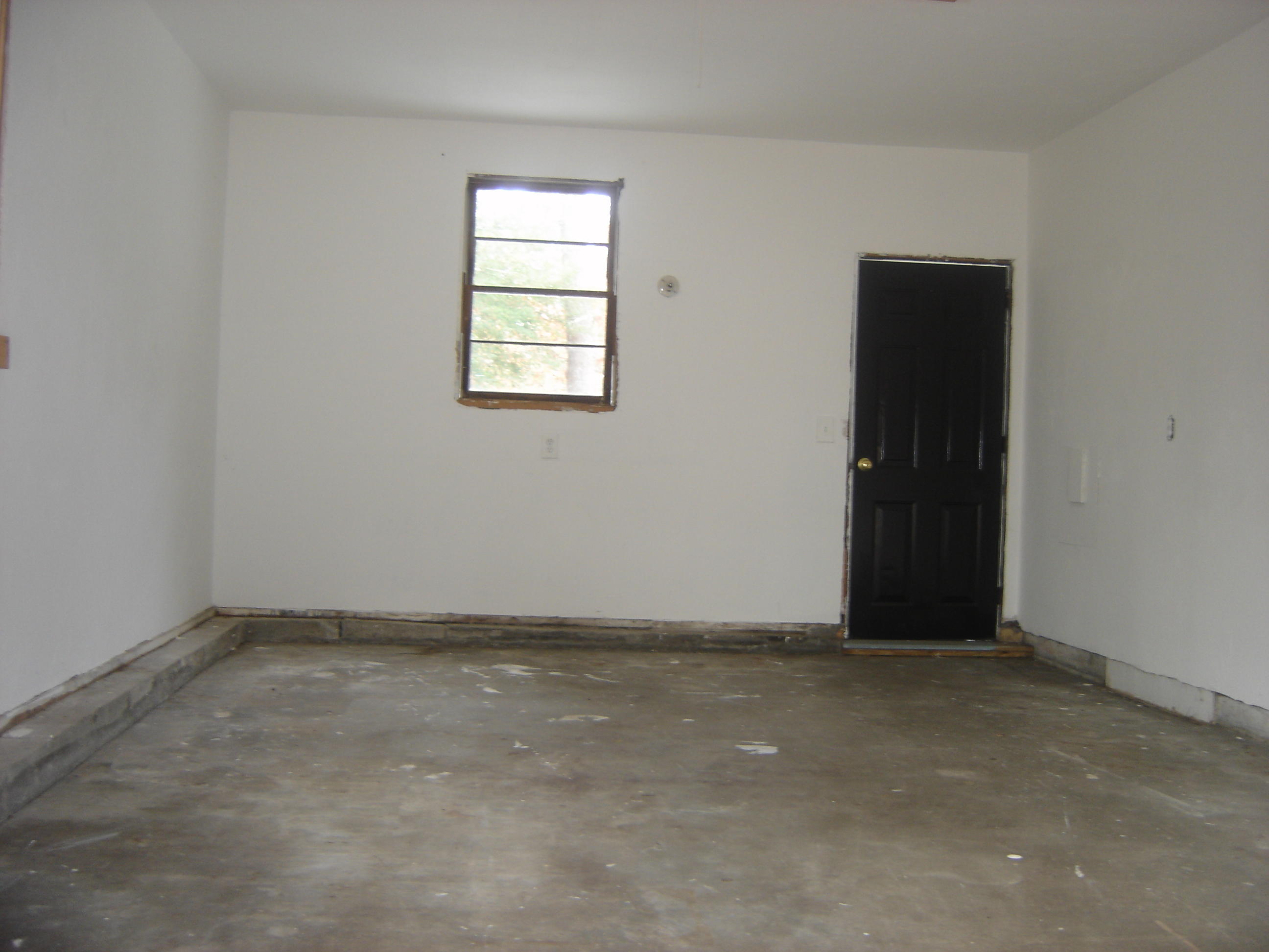 75 Quaker Road Hyannis, MA 02601 - Photo 24 of 28 an empty room with windows