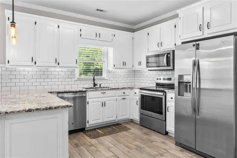 $500,000 | 122 Crescent Drive, Newnan, GA 30265