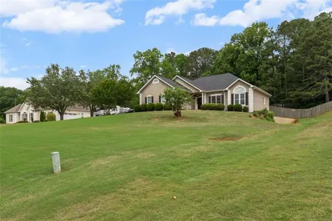 $500,000 | 122 Crescent Drive, Newnan, GA 30265