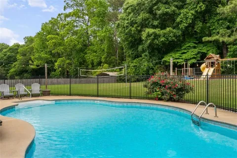 $500,000 | 122 Crescent Drive, Newnan, GA 30265