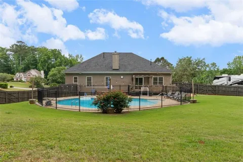 $500,000 | 122 Crescent Drive, Newnan, GA 30265