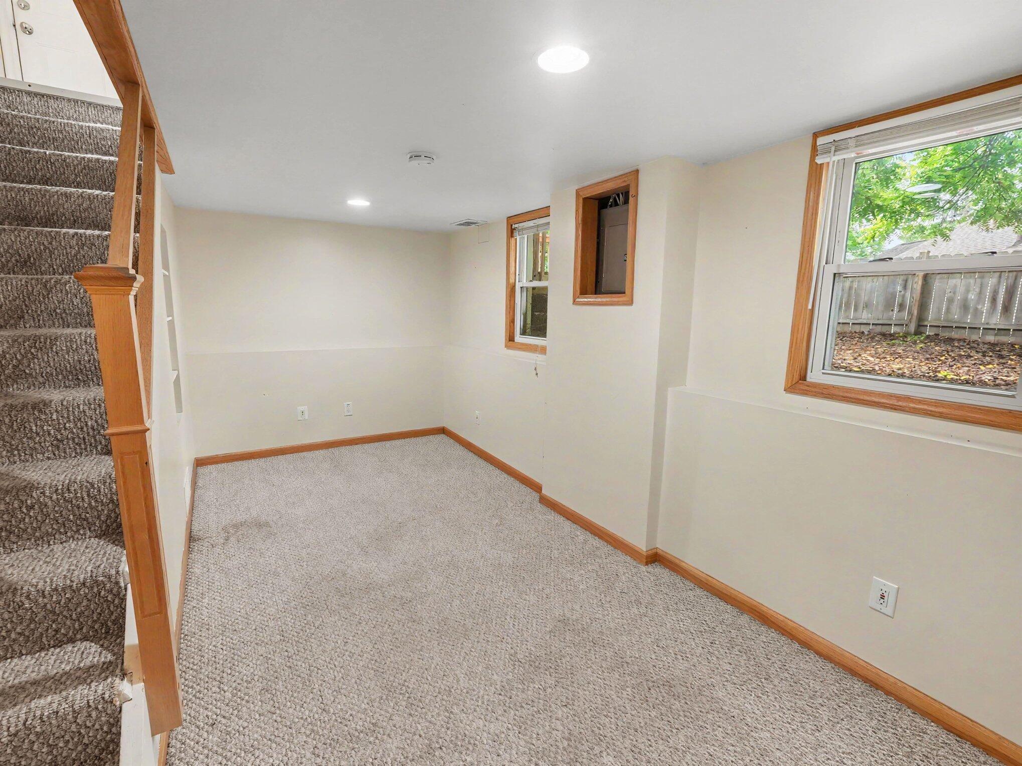 2010 Ferdon Road Ann Arbor, MI 48104 - Photo 18 of 24 022_file_3495