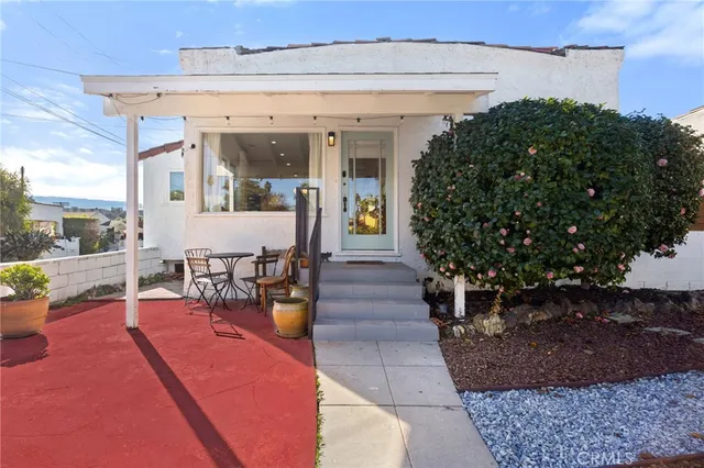 $950,000 | 3652 Valleybrink Road, Los Angeles, CA 90039