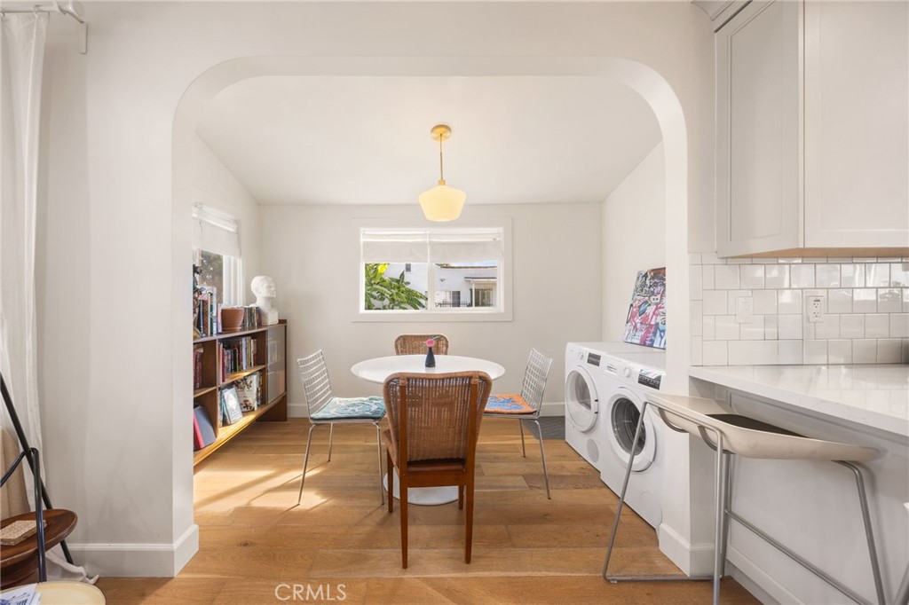 3652 Valleybrink Road Los Angeles, CA 90039 - Photo 12 of 33