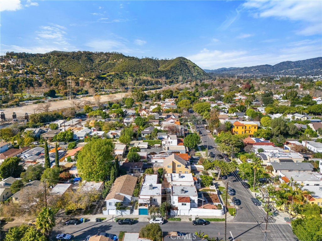 3652 Valleybrink Road Los Angeles, CA 90039 - Photo 22 of 33
