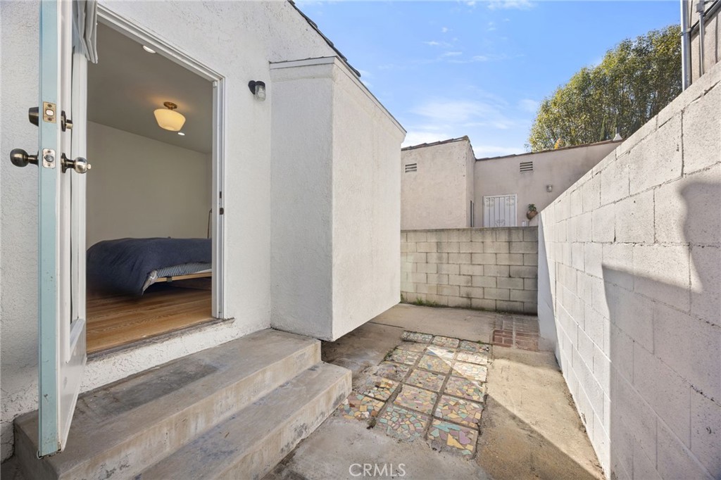 3652 Valleybrink Road Los Angeles, CA 90039 - Photo 26 of 33