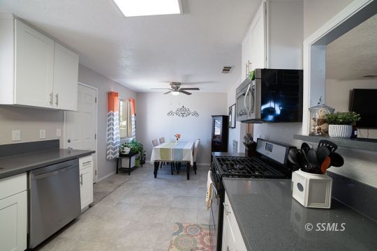 1336 Mayo Street Ridgecrest, CA 93555 - Photo 13 of 32