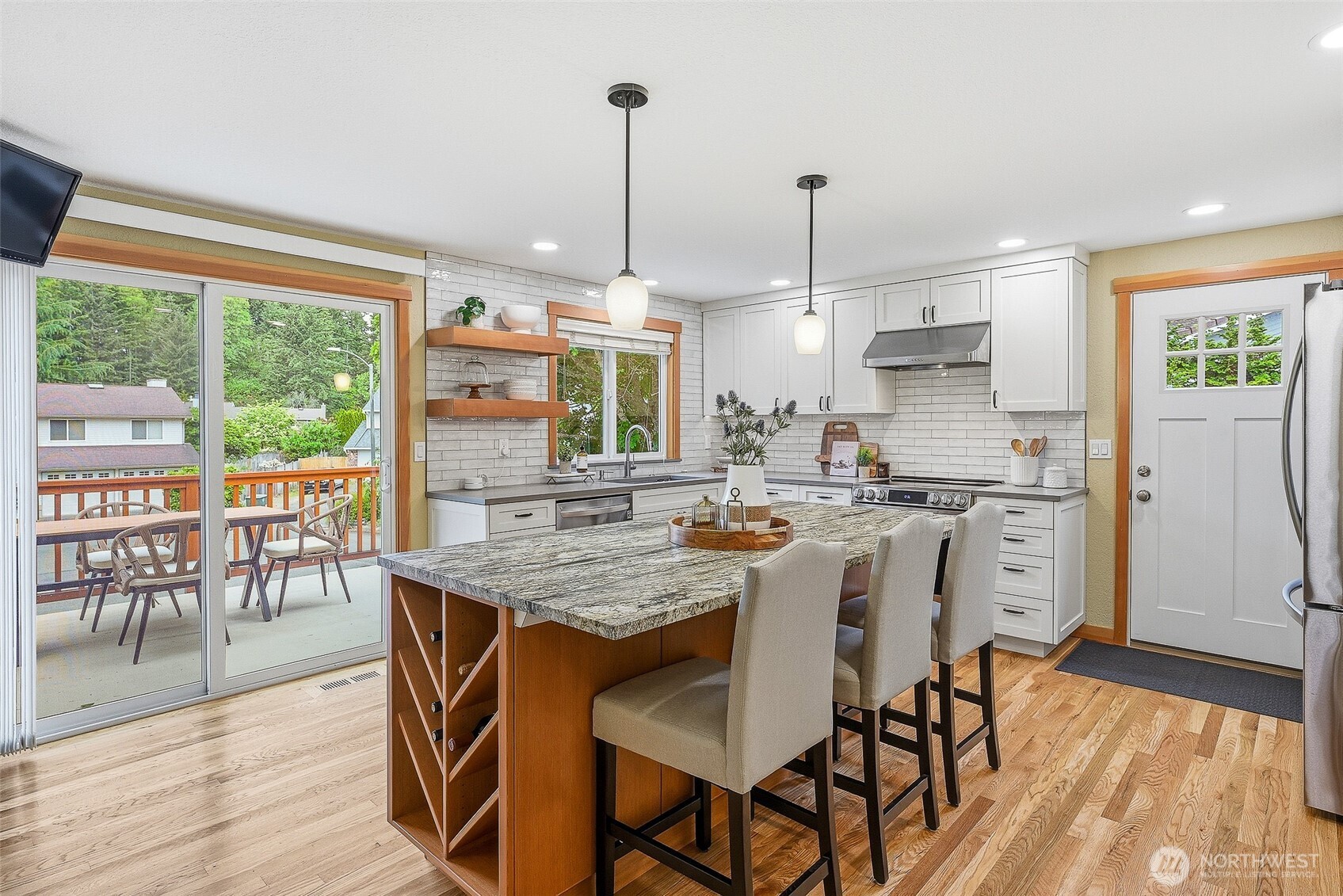 10611 237th Place Southwest Edmonds, WA 98020 - Photo 12 of 40