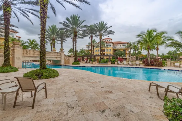 $3,700 | 16101 Emerald Estates Drive, Unit 146, Weston, FL 33331