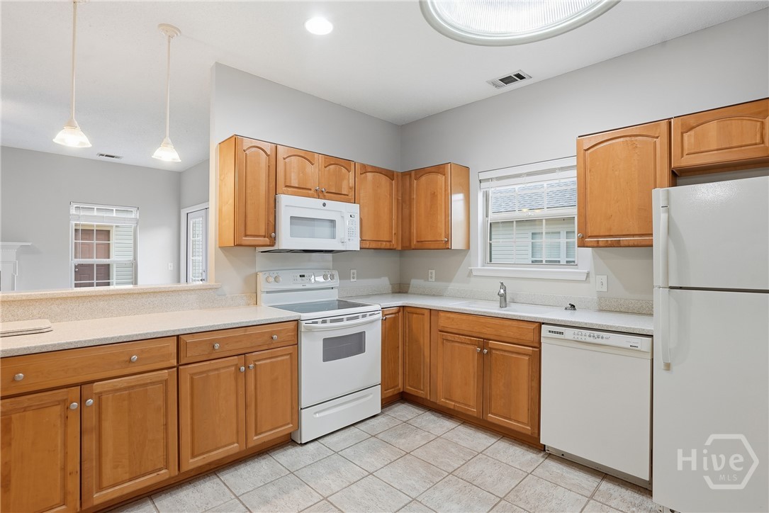 108 Coach House Square Pooler, GA 31322 - Photo 11 of 40