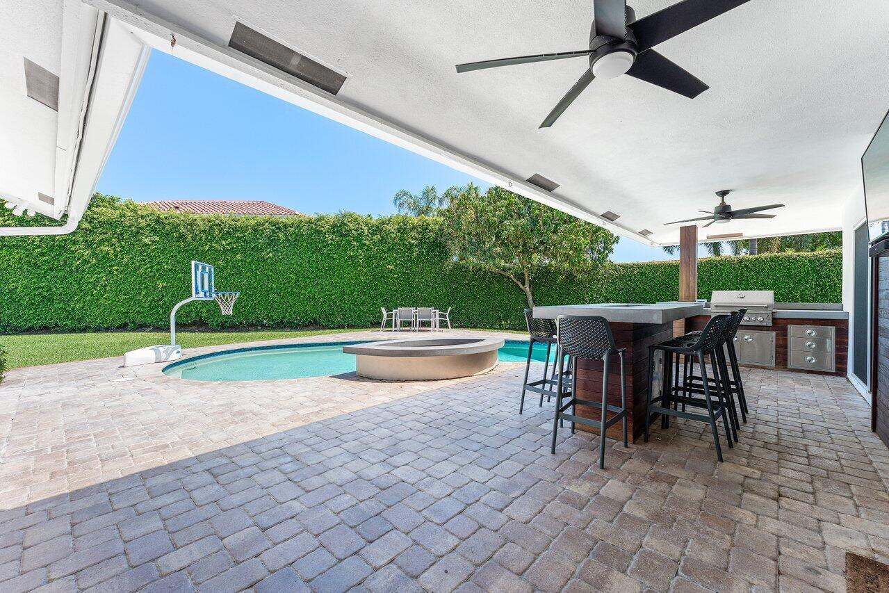 7700 Northeast Spanish Trail Court Boca Raton, FL 33487 - Photo 22 of 30 17
