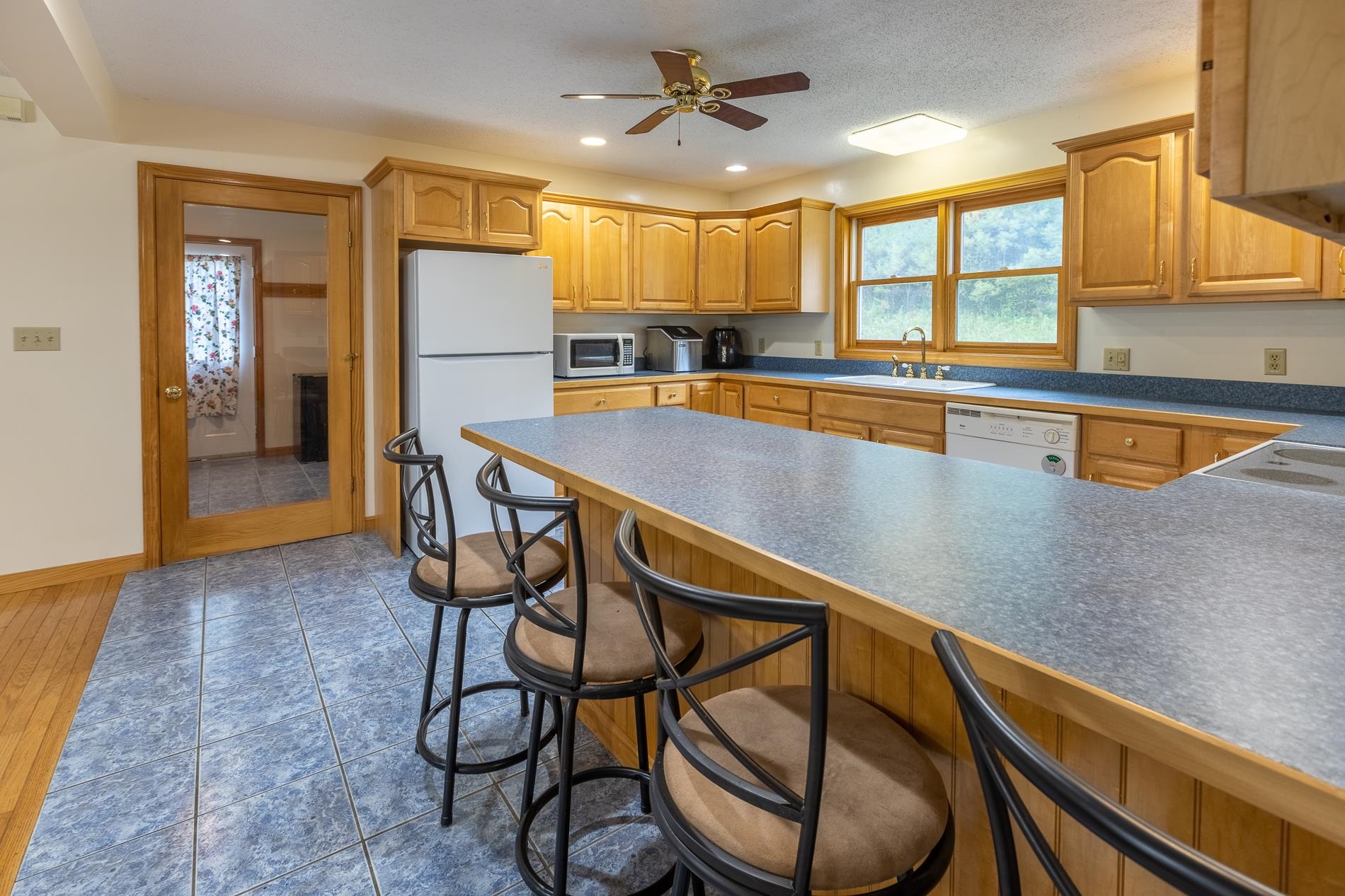 32 Eastman Hill Road Lebanon, NH 03766 - Photo 9 of 40 Gallery Image 9