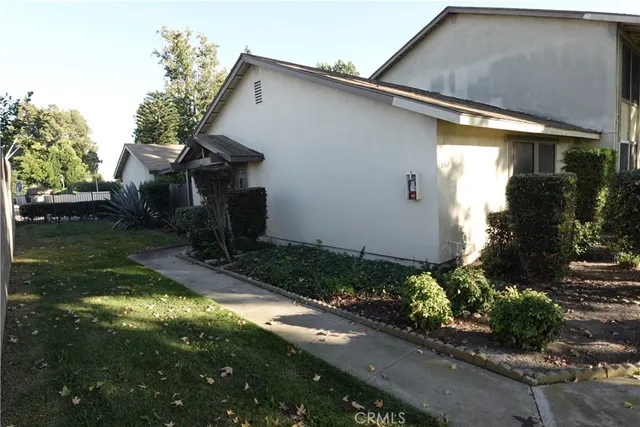 a view of a back yard of the house