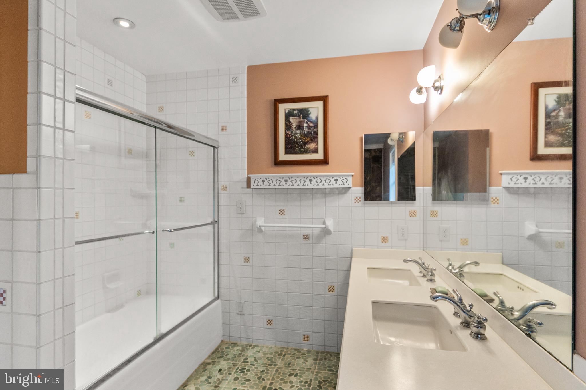 2220 Thurston Road Frederick, MD 21704 - Photo 79 of 139 Third Full Bathroom