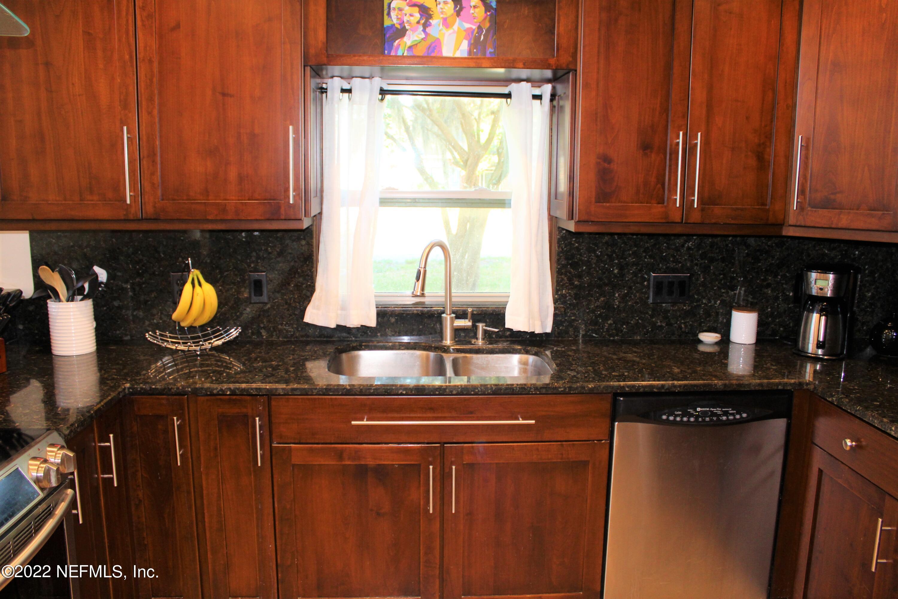 6535 Ferber Road Jacksonville, FL 32277 - Photo 29 of 82 kitchen