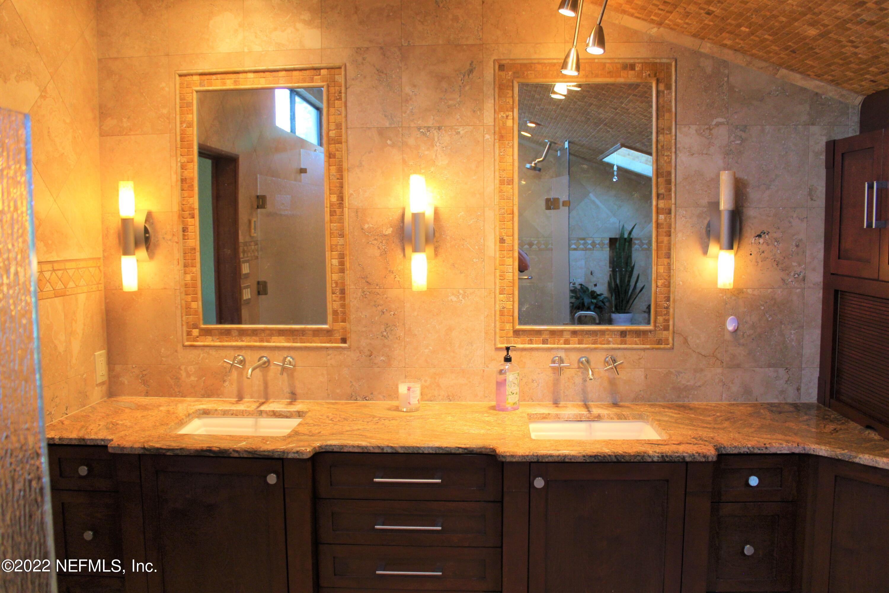 6535 Ferber Road Jacksonville, FL 32277 - Photo 36 of 82 Master Bath