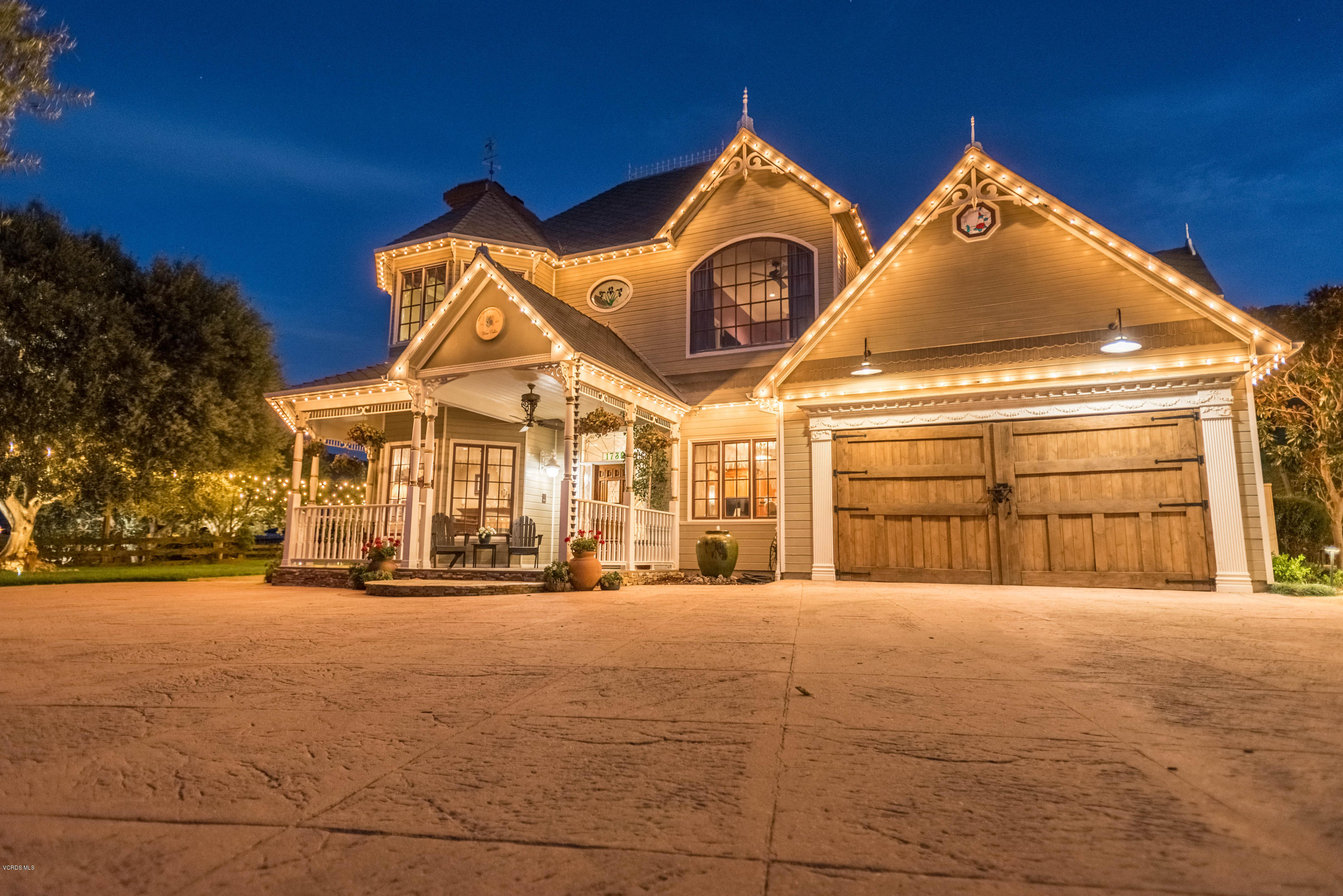 1735 Pancho Road Camarillo, CA 93012 - Photo 56 of 70 a view of a building with a outdoor space