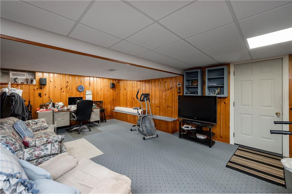 1109 Middle Road Glenshaw, PA 15116 - Photo 18 of 24 Gallery Image 18