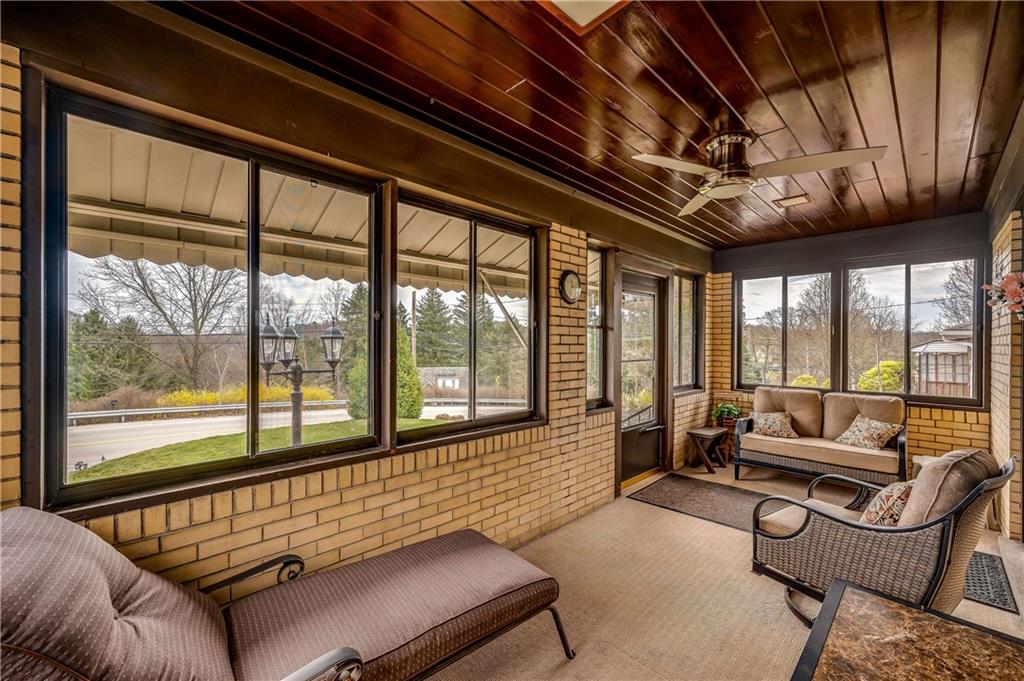 1109 Middle Road Glenshaw, PA 15116 - Photo 4 of 24 Gallery Image 4