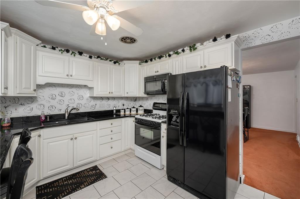 1109 Middle Road Glenshaw, PA 15116 - Photo 9 of 24 Gallery Image 9
