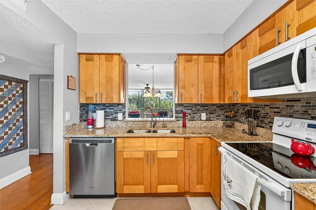 $219,000 | 800 Cove Cay Drive, Unit 4D, Clearwater, FL 33760