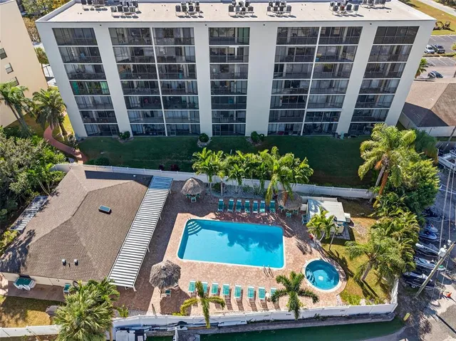 $219,000 | 800 Cove Cay Drive, Unit 4D, Clearwater, FL 33760