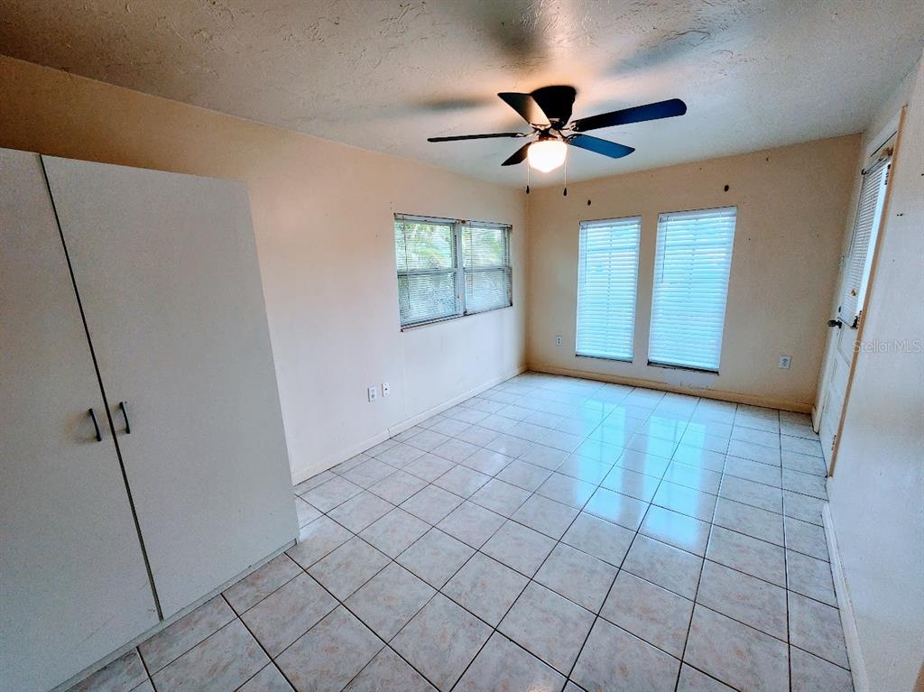 385 Pelican Road Venice, FL 34293 - Photo 13 of 45