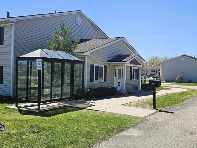 $668 | 1708 Meridian Street, Sault Ste. Marie, MI 49783