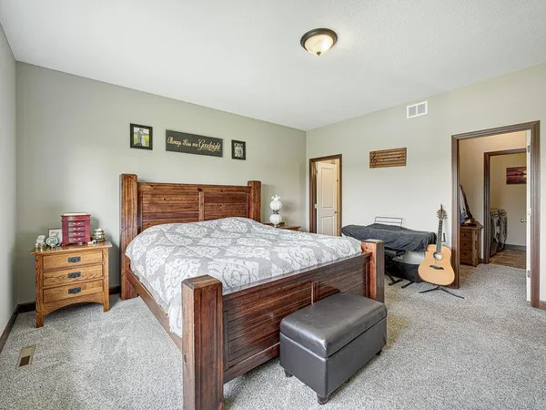 $625,000 | 6024 158th Street West, Apple Valley, MN 55124