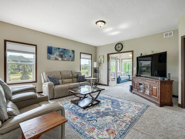 $625,000 | 6024 158th Street West, Apple Valley, MN 55124