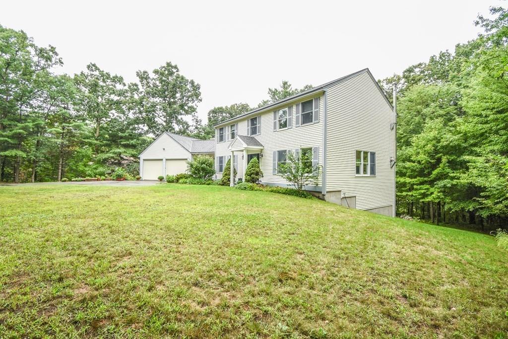 95 Stonefence Road Lunenburg, MA 01462 - Photo 8 of 41 a view of house that has garden