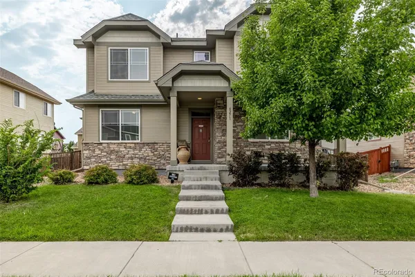 $575,000 | 6271 North Genoa Way, Aurora, CO 80019
