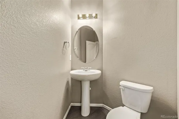 $575,000 | 6271 North Genoa Way, Aurora, CO 80019