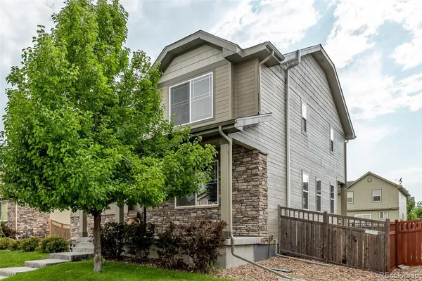 $575,000 | 6271 North Genoa Way, Aurora, CO 80019