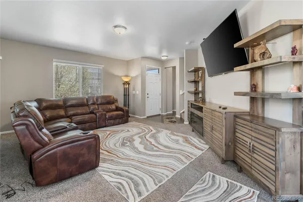 $575,000 | 6271 North Genoa Way, Aurora, CO 80019