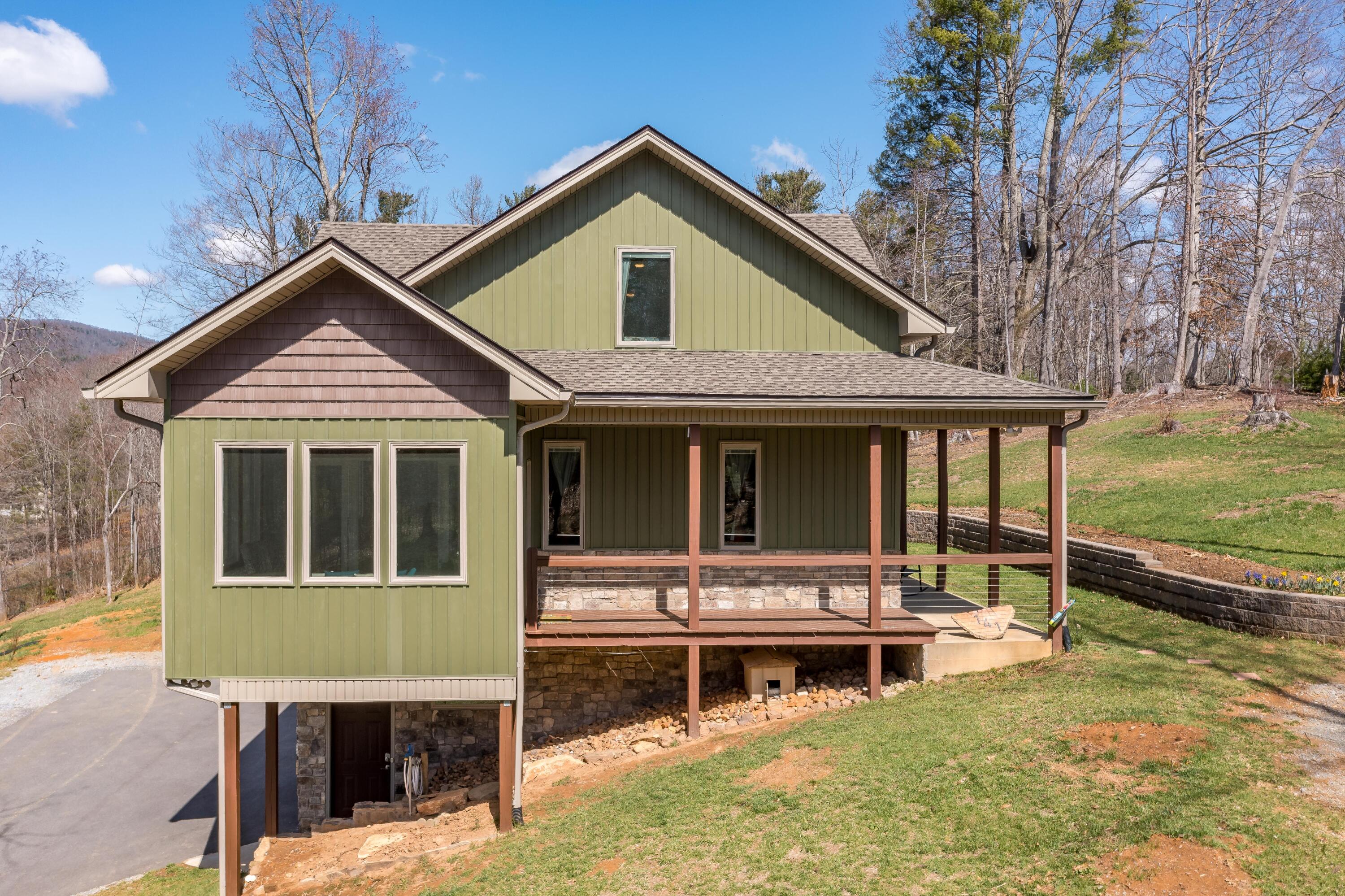141 Pine Hill Road Unicoi, TN 37692 - Photo 2 of 87 141 Pine Hill Rd (13 of 85)
